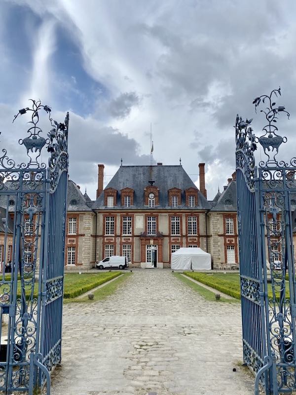  Chateau de Breteuil. Idées de sorties familiales pour l'été