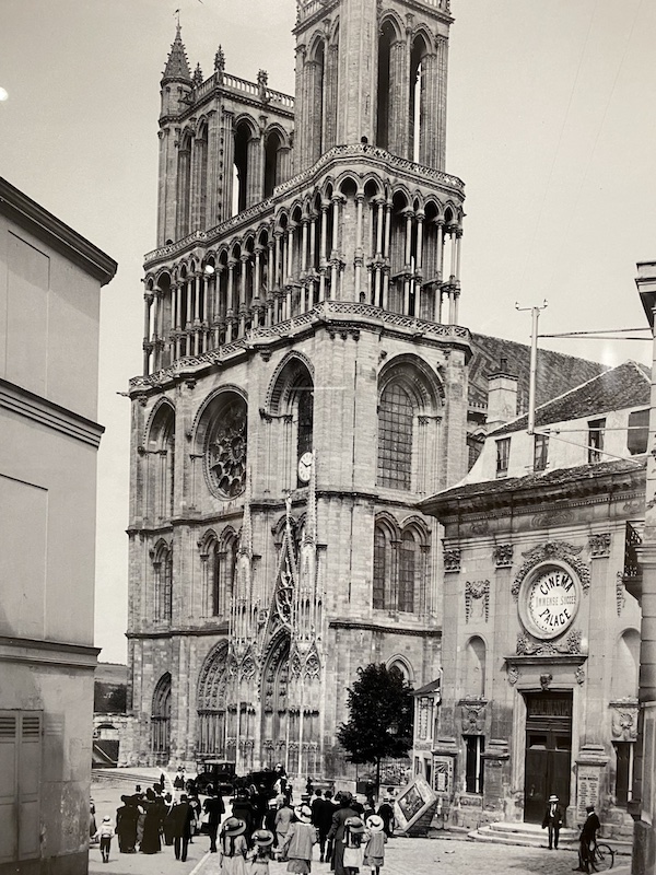 Musée d'Hotel Dieu de Mantes la Jolie. Expo temporaire de photos.